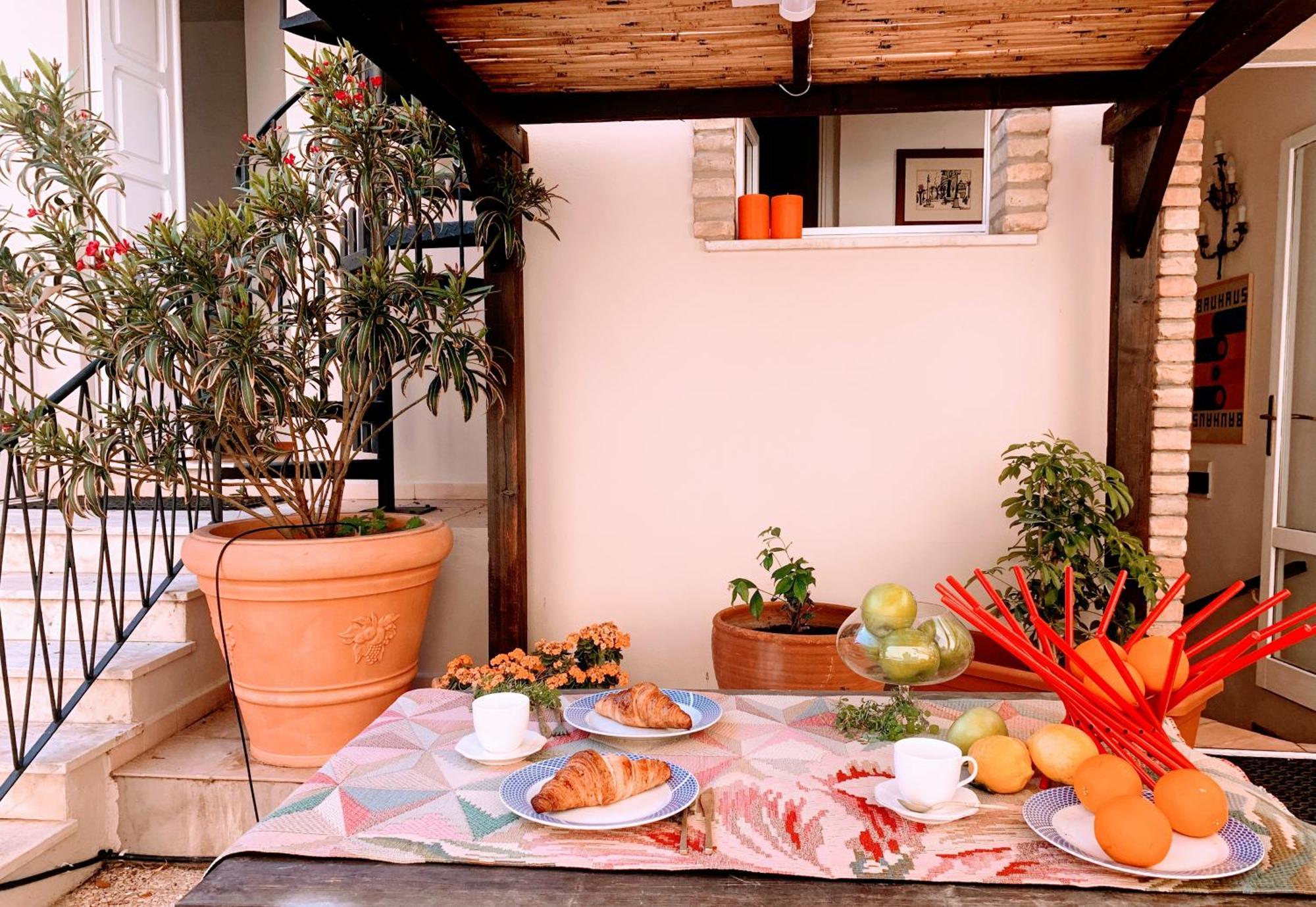 Oasi Urbana Con Terrazza E Vista Apartman Cagliari Kültér fotó